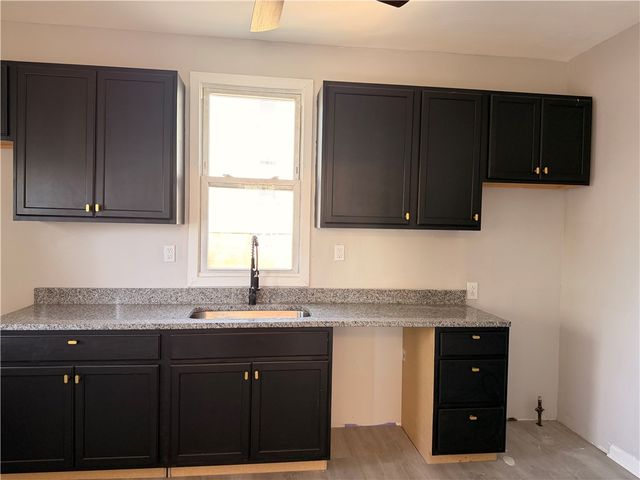 1219 Woodward Ave, Stowe Twp, PA 15136
