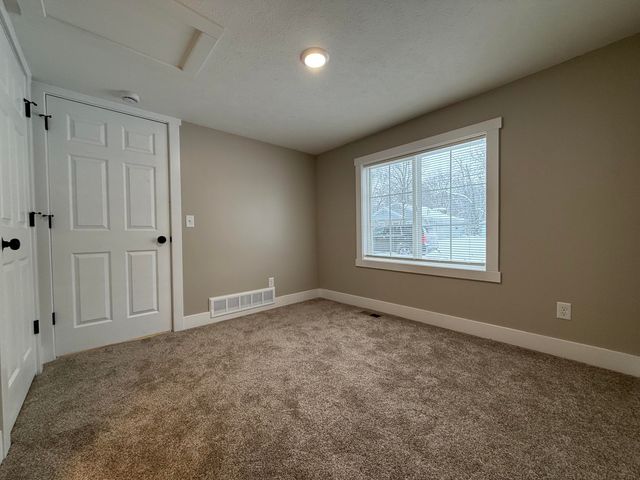 3325 9th Street, Muskegon Heights City, MI 49444