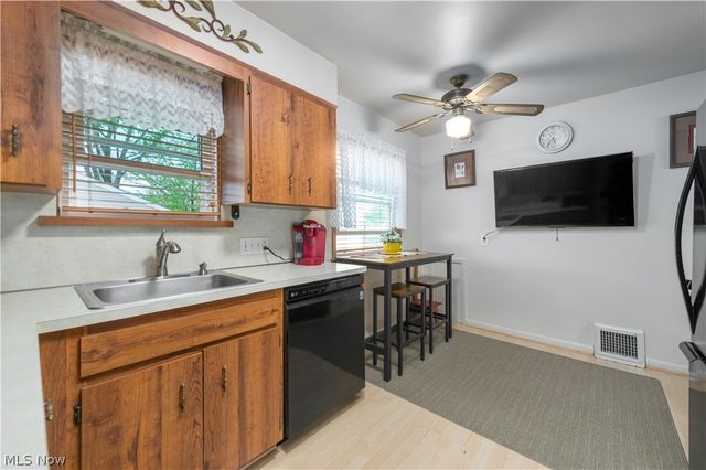 30414 Mildred Drive, Willowick, OH 44095