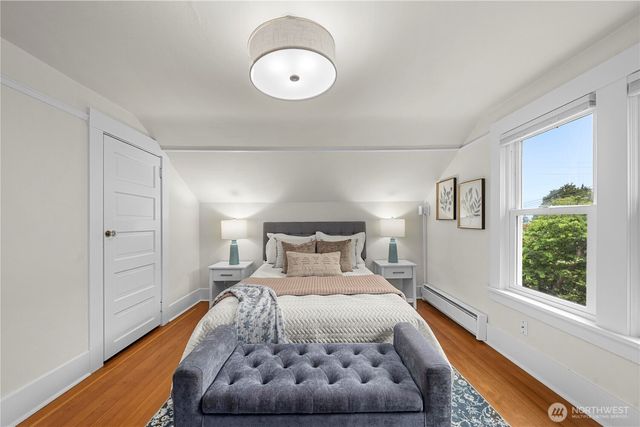 1509 4th Avenue W, Seattle, WA 98119