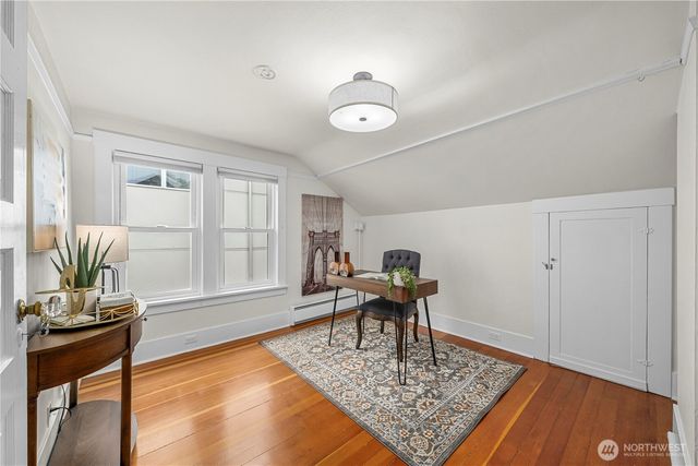 1509 4th Avenue W, Seattle, WA 98119