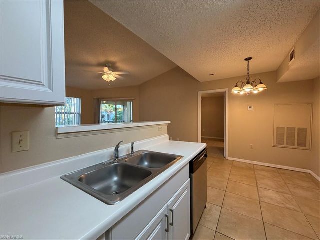 12561 Equestrian CIR # 804, Fort Myers, FL 33907