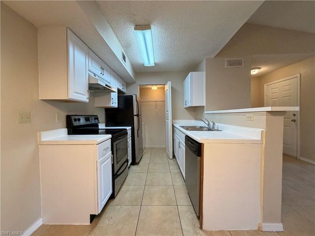 12561 Equestrian CIR # 804, Fort Myers, FL 33907