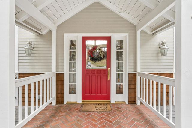 653 Brentwood Drive, Lake Arrowhead, CA 92352