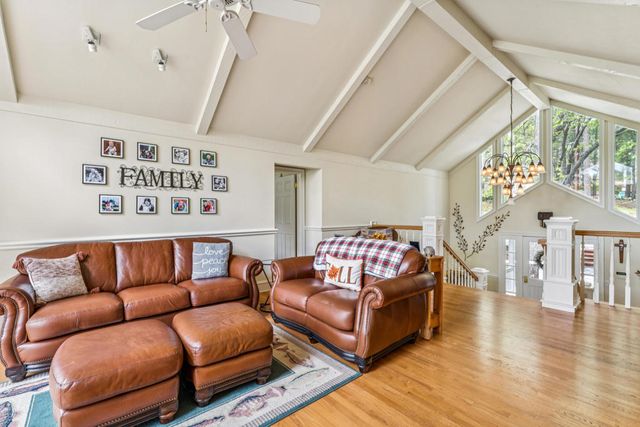 653 Brentwood Drive, Lake Arrowhead, CA 92352