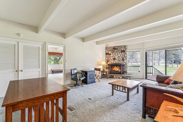 653 Brentwood Drive, Lake Arrowhead, CA 92352
