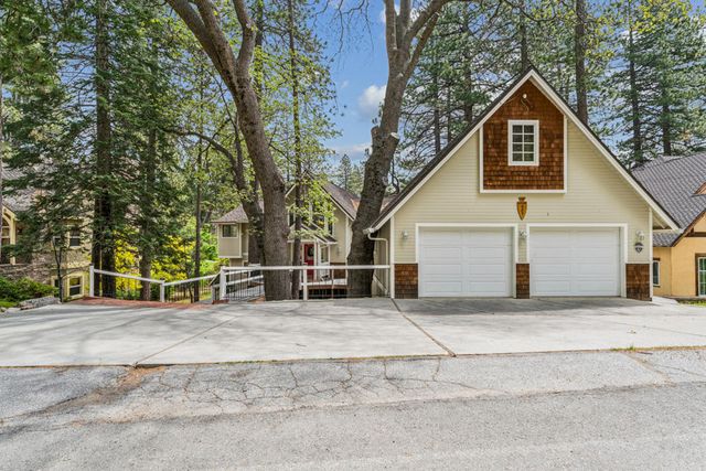 653 Brentwood Drive, Lake Arrowhead, CA 92352