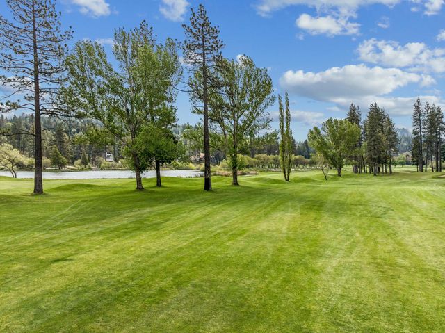 653 Brentwood Drive, Lake Arrowhead, CA 92352