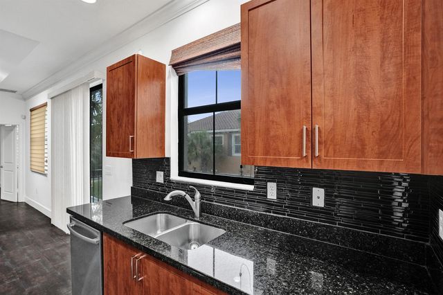 12662 NW 32nd Place, Sunrise, FL 33323