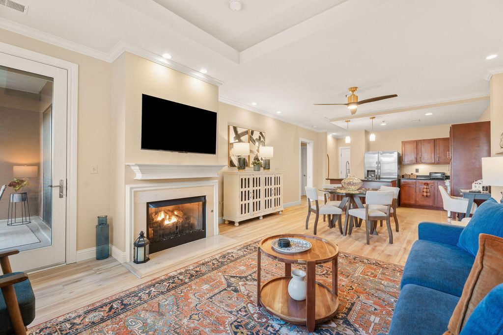 9204 Branson Landing Boulevard 204, Branson, MO 65616