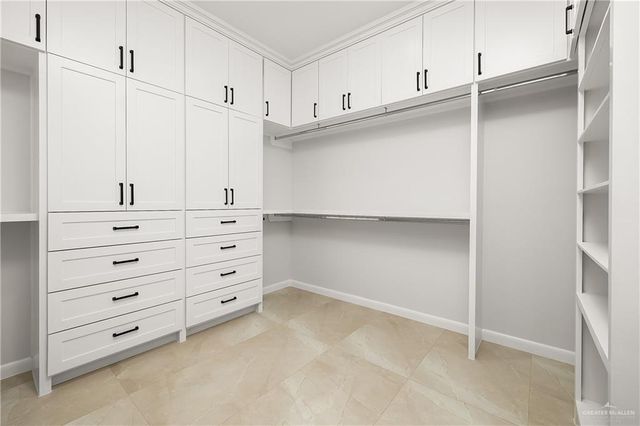 9906 N 23rd Lane, Mcallen, TX 78504