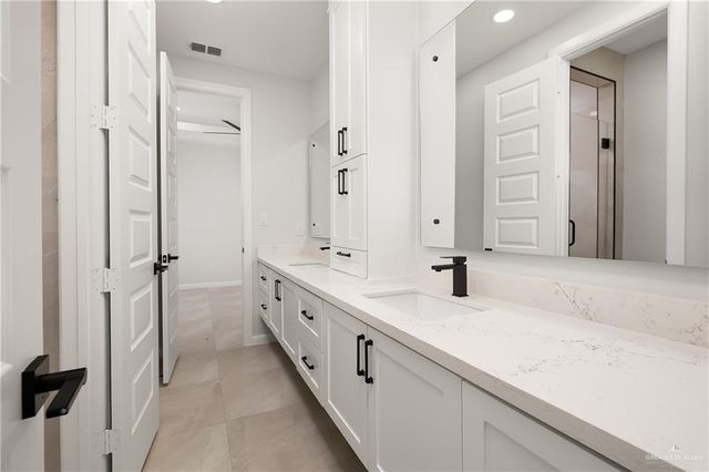 9906 N 23rd Lane, Mcallen, TX 78504