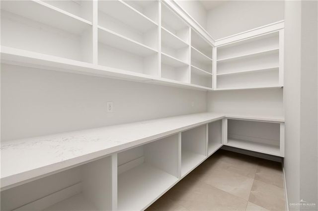 9906 N 23rd Lane, Mcallen, TX 78504