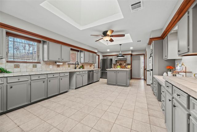 3602 E Creek Club Drive, Missouri City, TX 77459