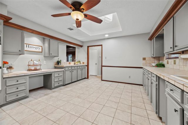 3602 E Creek Club Drive, Missouri City, TX 77459