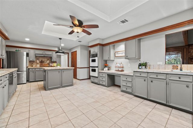 3602 E Creek Club Drive, Missouri City, TX 77459