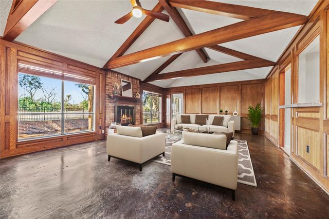 3602 E Creek Club Drive, Missouri City, TX 77459