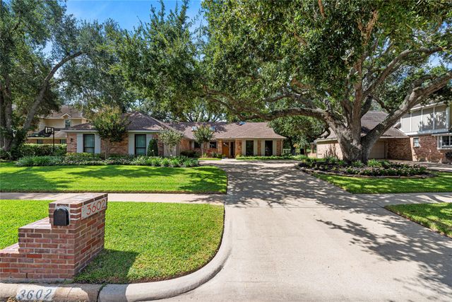 3602 E Creek Club Drive, Missouri City, TX 77459