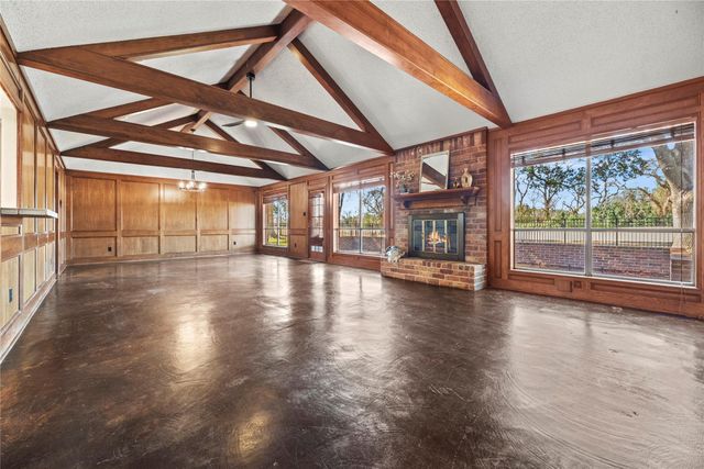 3602 E Creek Club Drive, Missouri City, TX 77459