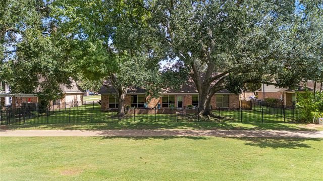 3602 E Creek Club Drive, Missouri City, TX 77459