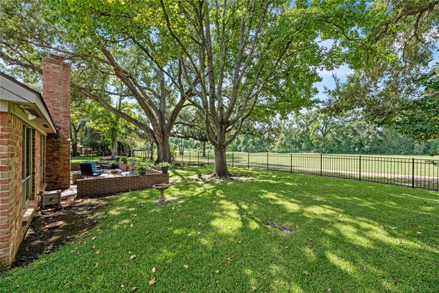 3602 E Creek Club Drive, Missouri City, TX 77459