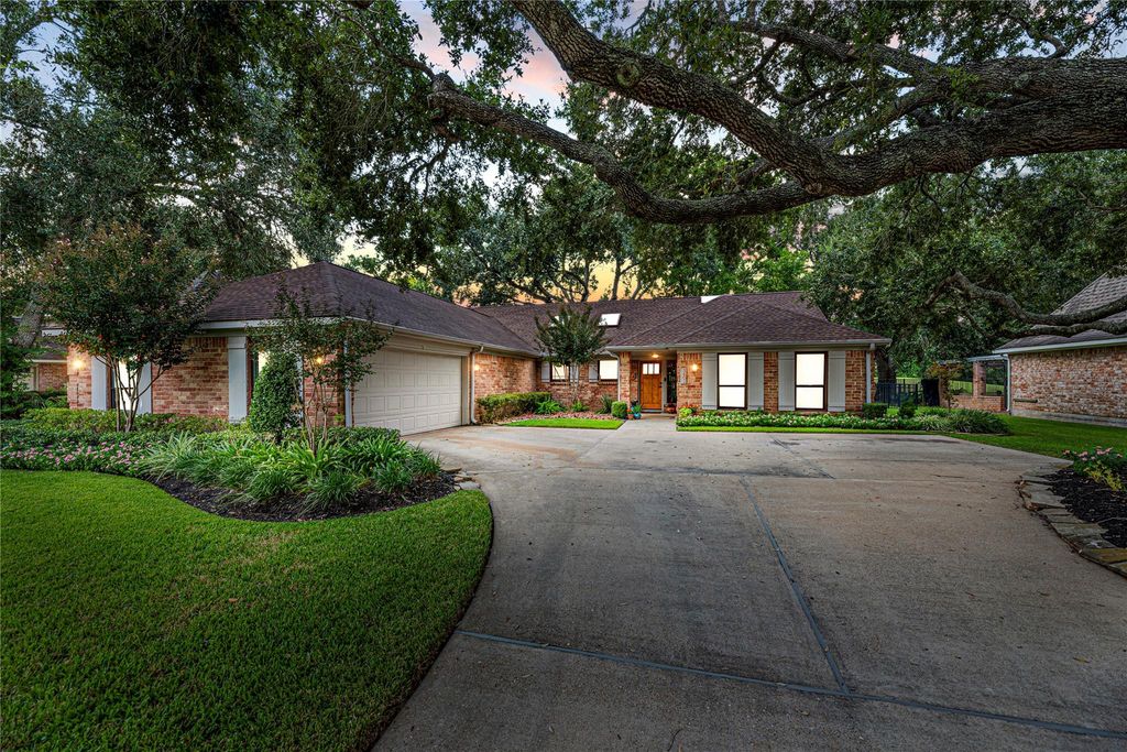 3602 E Creek Club Drive, Missouri City, TX 77459