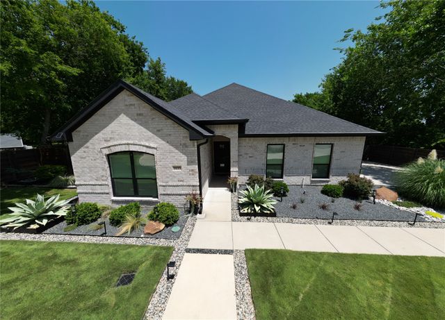 1635 Frederick Street, Lancaster, TX 75134