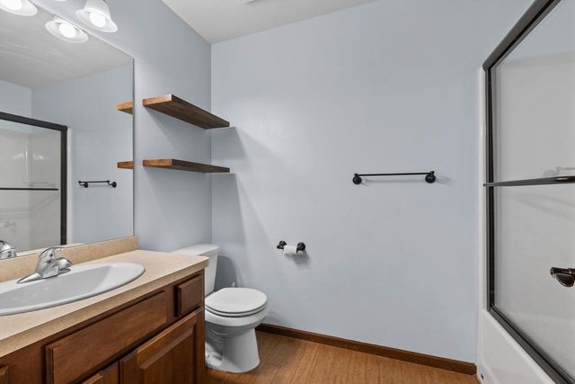 3016 9th St NW, Minot, ND 58703