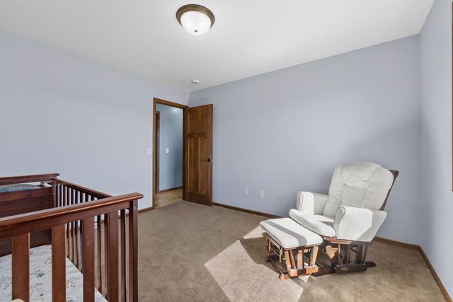 3016 9th St NW, Minot, ND 58703