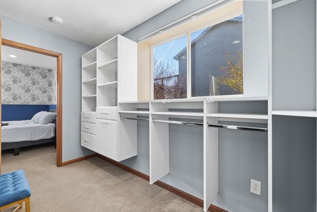 3016 9th St NW, Minot, ND 58703