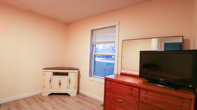 3344 S Meadowlark Avenue, Springfield, MO 65807