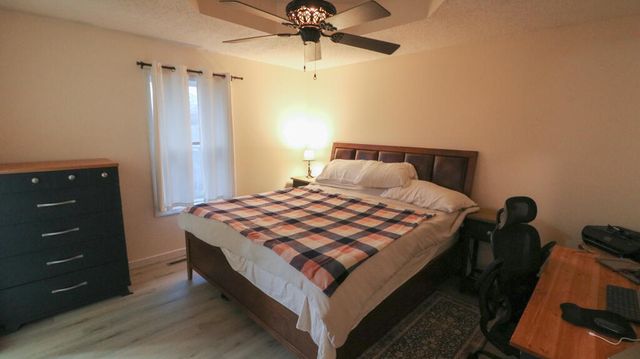 3344 S Meadowlark Avenue, Springfield, MO 65807