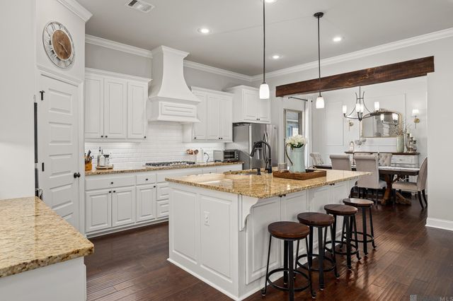 16415 Anna Belle Dr, Prairieville, LA 70769