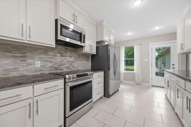 401 N Bailey Avenue, Fort Worth, TX 76107