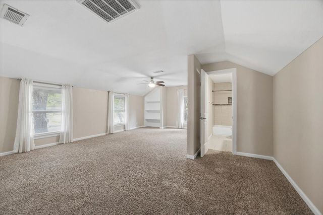 401 N Bailey Avenue, Fort Worth, TX 76107