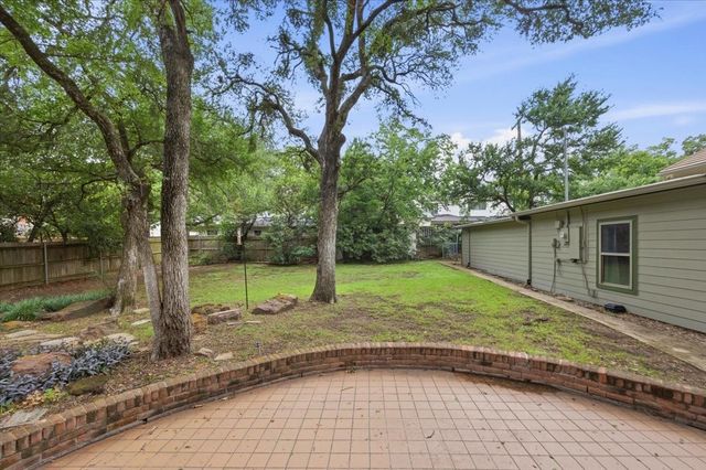 401 N Bailey Avenue, Fort Worth, TX 76107