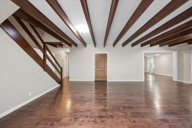 401 N Bailey Avenue, Fort Worth, TX 76107