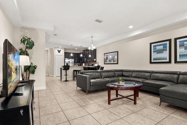 8193 ROSEVILLE BOULEVARD, Davenport, FL 33896