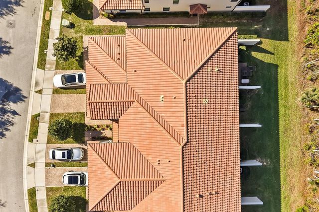 8193 ROSEVILLE BOULEVARD, Davenport, FL 33896