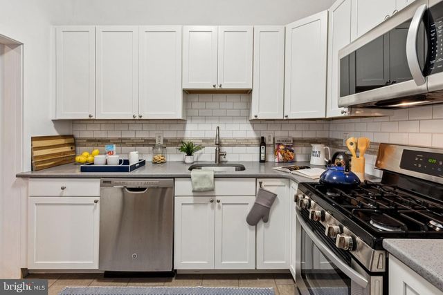 2617 ASPEN ST, Philadelphia, PA 19130