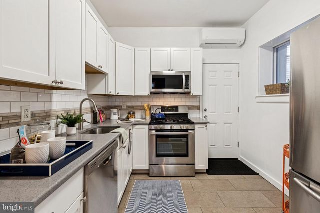 2617 ASPEN ST, Philadelphia, PA 19130