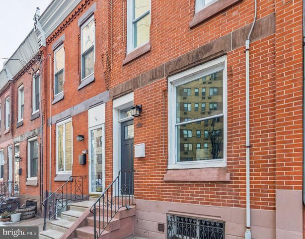 2617 ASPEN ST, Philadelphia, PA 19130