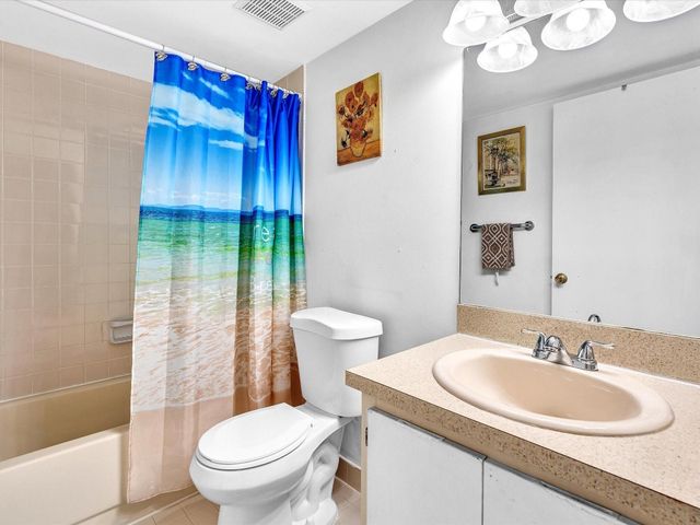 3975 Village Drive B, Delray Beach, FL 33445