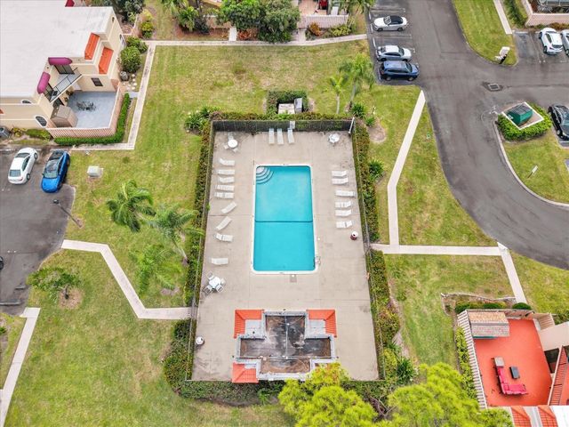 3975 Village Drive B, Delray Beach, FL 33445