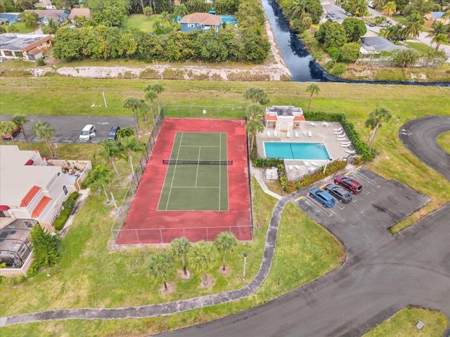 3975 Village Drive B, Delray Beach, FL 33445