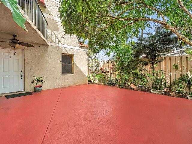 3975 Village Drive B, Delray Beach, FL 33445