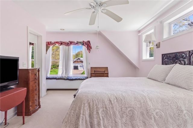 102 Woodbine Road, South Kingstown, RI 02879