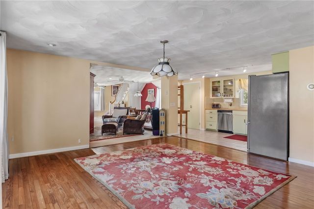 102 Woodbine Road, South Kingstown, RI 02879