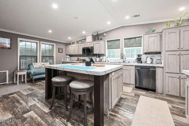 4454 Shell Landing Road, Vernon, FL 32462