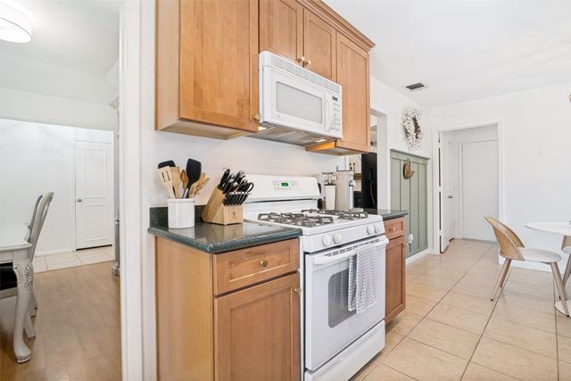 2309 Woodrow Way, Rowlett, TX 75088